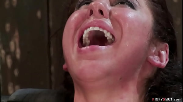 James Deen a dvě kozy u bondage Princess Donny