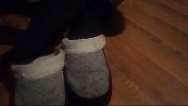 Miluju tenisky, mám velikost 13